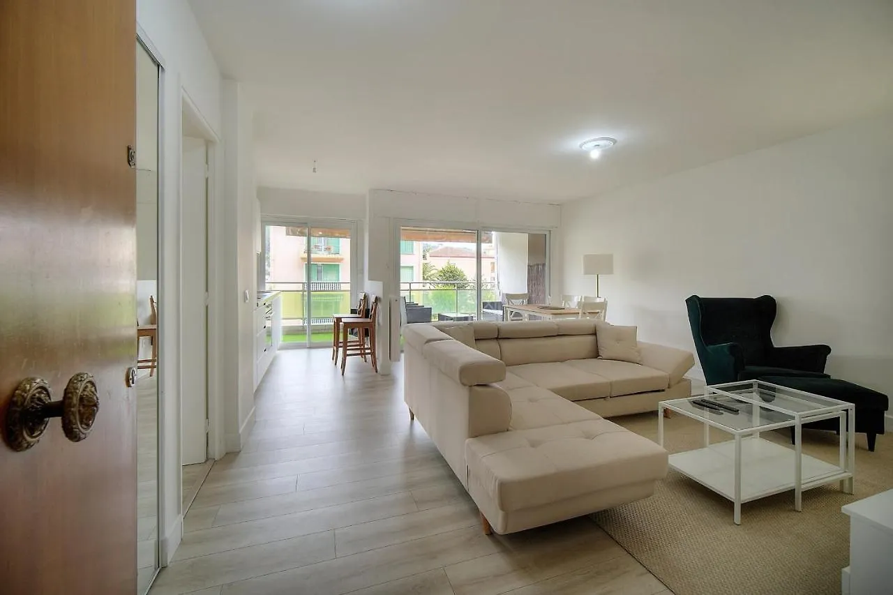 Immogroom - Terrace - Near Shops - Parking - Wifi - Ac Livingroom Cannes