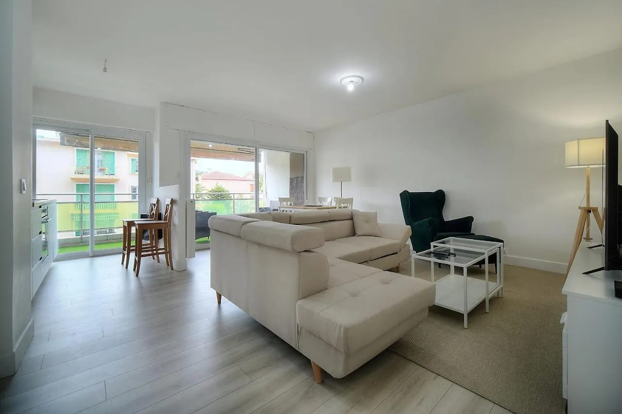 Daire Immogroom - Terrace - Near Shops - Parking - Wifi - Ac Livingroom Cannes Fransa